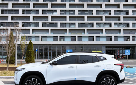 Chevrolet Trax, 2023 год, 1 860 000 рублей, 3 фотография