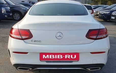 Mercedes-Benz C-Класс, 2020 год, 3 100 000 рублей, 4 фотография