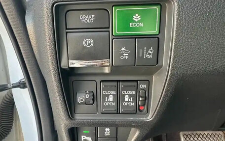 Honda Odyssey IV, 2021 год, 2 300 334 рублей, 20 фотография