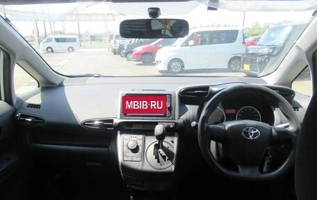 Toyota Wish II, 2015 год, 1 140 000 рублей, 7 фотография