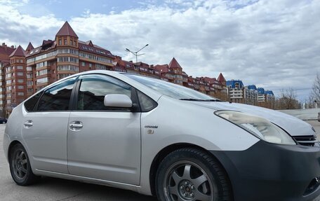 Toyota Prius, 2006 год, 670 000 рублей, 5 фотография