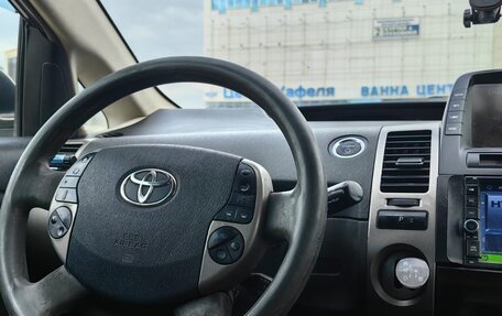 Toyota Prius, 2006 год, 670 000 рублей, 10 фотография