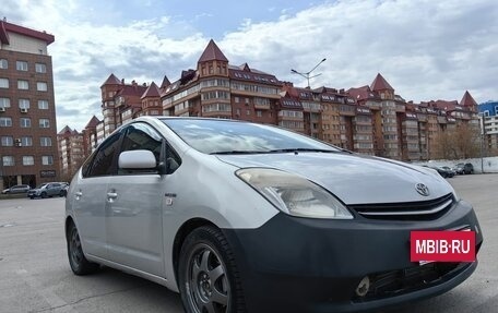 Toyota Prius, 2006 год, 670 000 рублей, 4 фотография
