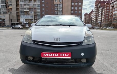 Toyota Prius, 2006 год, 670 000 рублей, 7 фотография