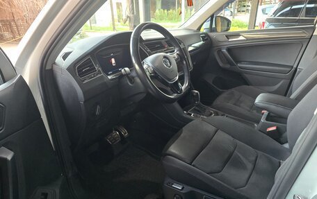 Volkswagen Tiguan II, 2018 год, 2 550 000 рублей, 7 фотография