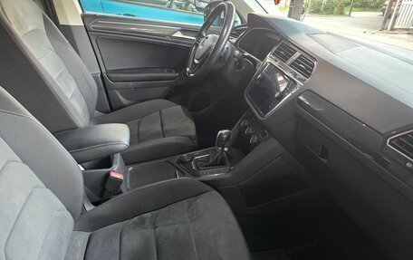 Volkswagen Tiguan II, 2018 год, 2 550 000 рублей, 10 фотография