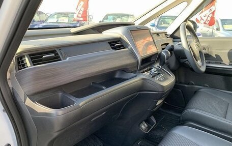 Honda Freed II, 2022 год, 1 290 999 рублей, 8 фотография
