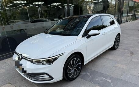 Volkswagen Golf VIII, 2022 год, 1 630 442 рублей, 2 фотография