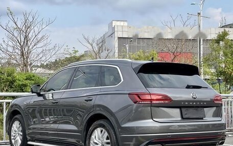 Volkswagen Touareg III, 2021 год, 4 000 200 рублей, 6 фотография