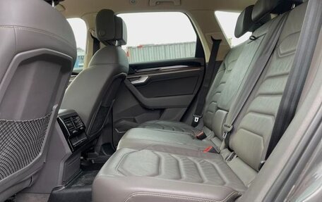 Volkswagen Touareg III, 2021 год, 4 000 200 рублей, 9 фотография