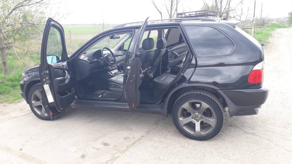 BMW X5 E53 рестайлинг, 2004 год, 970 000 рублей, 1 фотография