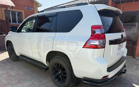 Toyota Land Cruiser Prado 150 рестайлинг 2, 2016 год, 3 800 000 рублей, 7 фотография