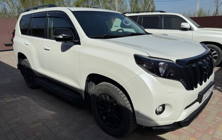 Toyota Land Cruiser Prado 150 рестайлинг 2, 2016 год, 3 800 000 рублей, 6 фотография