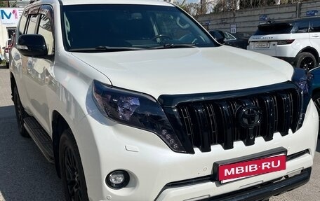 Toyota Land Cruiser Prado 150 рестайлинг 2, 2016 год, 3 800 000 рублей, 2 фотография