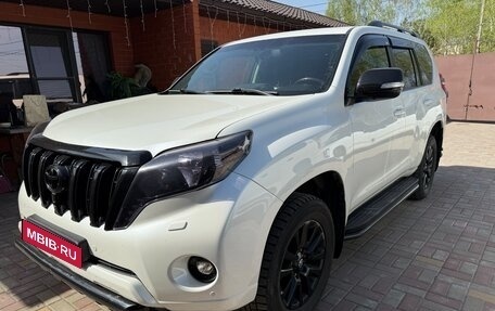 Toyota Land Cruiser Prado 150 рестайлинг 2, 2016 год, 3 800 000 рублей, 8 фотография
