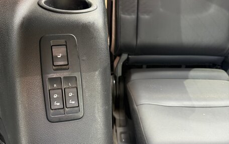 Toyota Land Cruiser Prado 150 рестайлинг 2, 2016 год, 3 800 000 рублей, 36 фотография