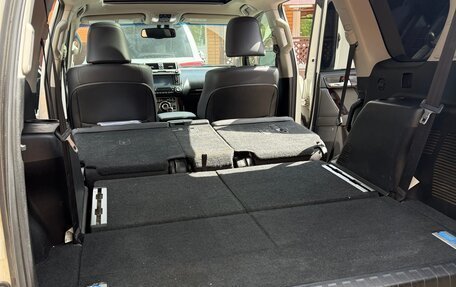 Toyota Land Cruiser Prado 150 рестайлинг 2, 2016 год, 3 800 000 рублей, 39 фотография