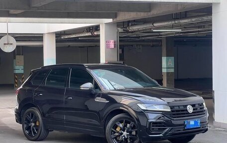 Volkswagen Touareg III, 2021 год, 4 000 200 рублей, 2 фотография