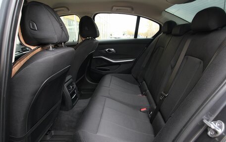 BMW 3 серия, 2019 год, 2 745 000 рублей, 18 фотография