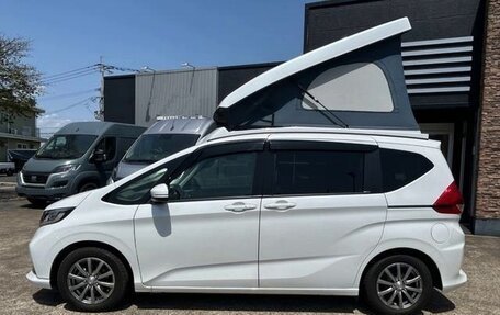 Honda Freed II, 2022 год, 1 335 000 рублей, 8 фотография