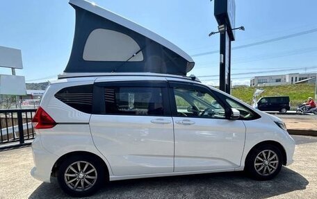 Honda Freed II, 2022 год, 1 335 000 рублей, 4 фотография