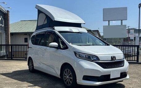 Honda Freed II, 2022 год, 1 335 000 рублей, 3 фотография