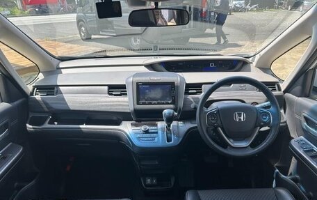 Honda Freed II, 2022 год, 1 335 000 рублей, 10 фотография