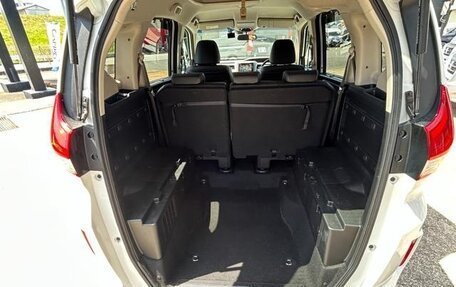 Honda Freed II, 2022 год, 1 335 000 рублей, 31 фотография