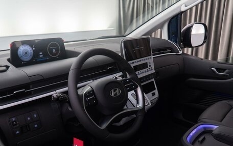 Hyundai Staria, 2025 год, 8 090 000 рублей, 14 фотография