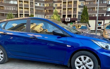 Hyundai Solaris II рестайлинг, 2011 год, 611 000 рублей, 8 фотография