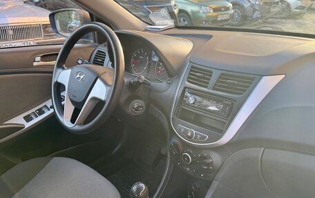 Hyundai Solaris II рестайлинг, 2011 год, 611 000 рублей, 9 фотография