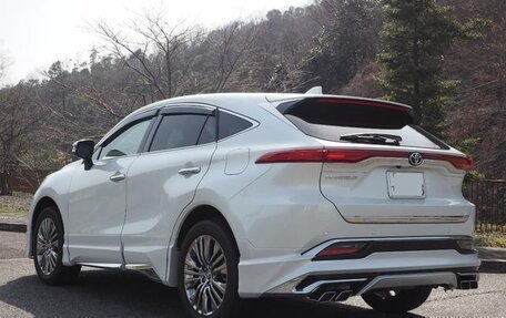 Toyota Harrier, 2022 год, 2 540 000 рублей, 5 фотография