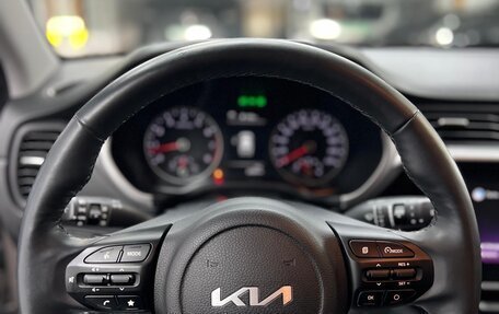 KIA Rio IV, 2022 год, 2 098 000 рублей, 21 фотография