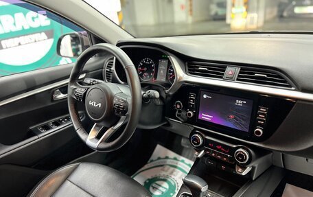 KIA Rio IV, 2022 год, 2 098 000 рублей, 28 фотография