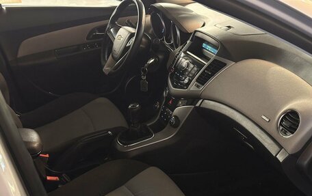 Chevrolet Cruze II, 2012 год, 700 000 рублей, 21 фотография