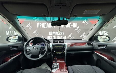 Toyota Camry, 2011 год, 1 586 000 рублей, 12 фотография