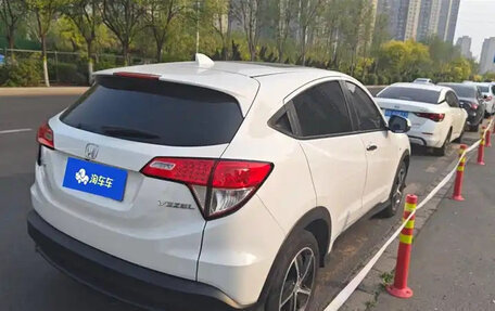 Honda Vezel, 2021 год, 1 700 111 рублей, 3 фотография