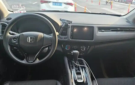 Honda Vezel, 2021 год, 1 700 111 рублей, 6 фотография