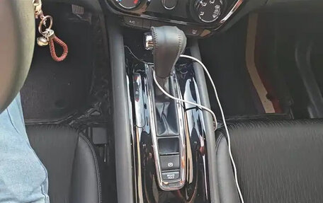 Honda Vezel, 2021 год, 1 700 111 рублей, 9 фотография