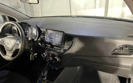 Hyundai Solaris II рестайлинг, 2021 год, 1 699 000 рублей, 15 фотография