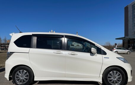 Honda Freed I, 2011 год, 1 300 000 рублей, 6 фотография