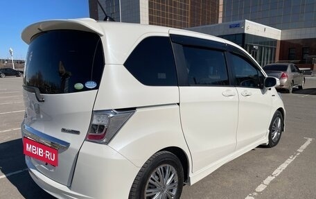 Honda Freed I, 2011 год, 1 300 000 рублей, 5 фотография