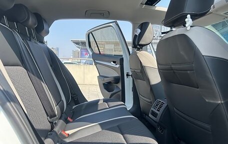 Volkswagen Golf VIII, 2022 год, 1 760 000 рублей, 9 фотография