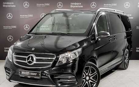 Mercedes-Benz V-Класс, 2017 год, 4 890 000 рублей, 1 фотография