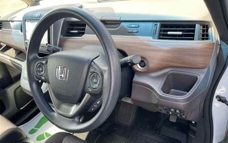 Honda Freed II, 2020 год, 1 340 000 рублей, 7 фотография