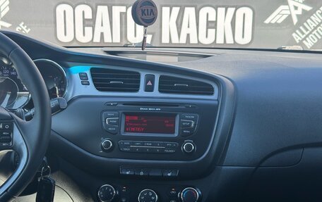 KIA cee'd III, 2013 год, 1 310 000 рублей, 24 фотография