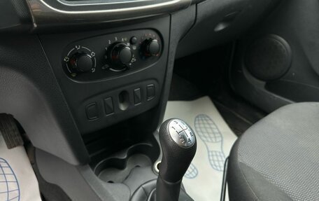 Renault Logan II, 2014 год, 599 000 рублей, 15 фотография