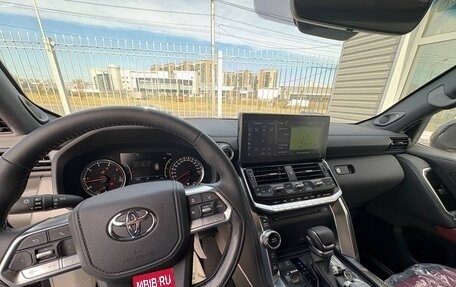 Toyota Land Cruiser, 2024 год, 14 700 000 рублей, 9 фотография