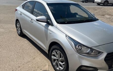 Hyundai Solaris II рестайлинг, 2019 год, 1 180 000 рублей, 2 фотография