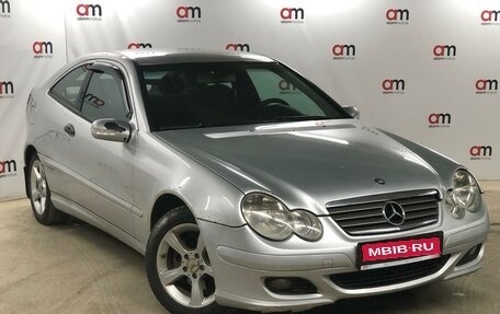 Mercedes-Benz C-Класс, 2004 год, 399 000 рублей, 1 фотография